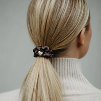 BY ELOISE MOCHA GOLD HEART SILK SCRUNCHIE