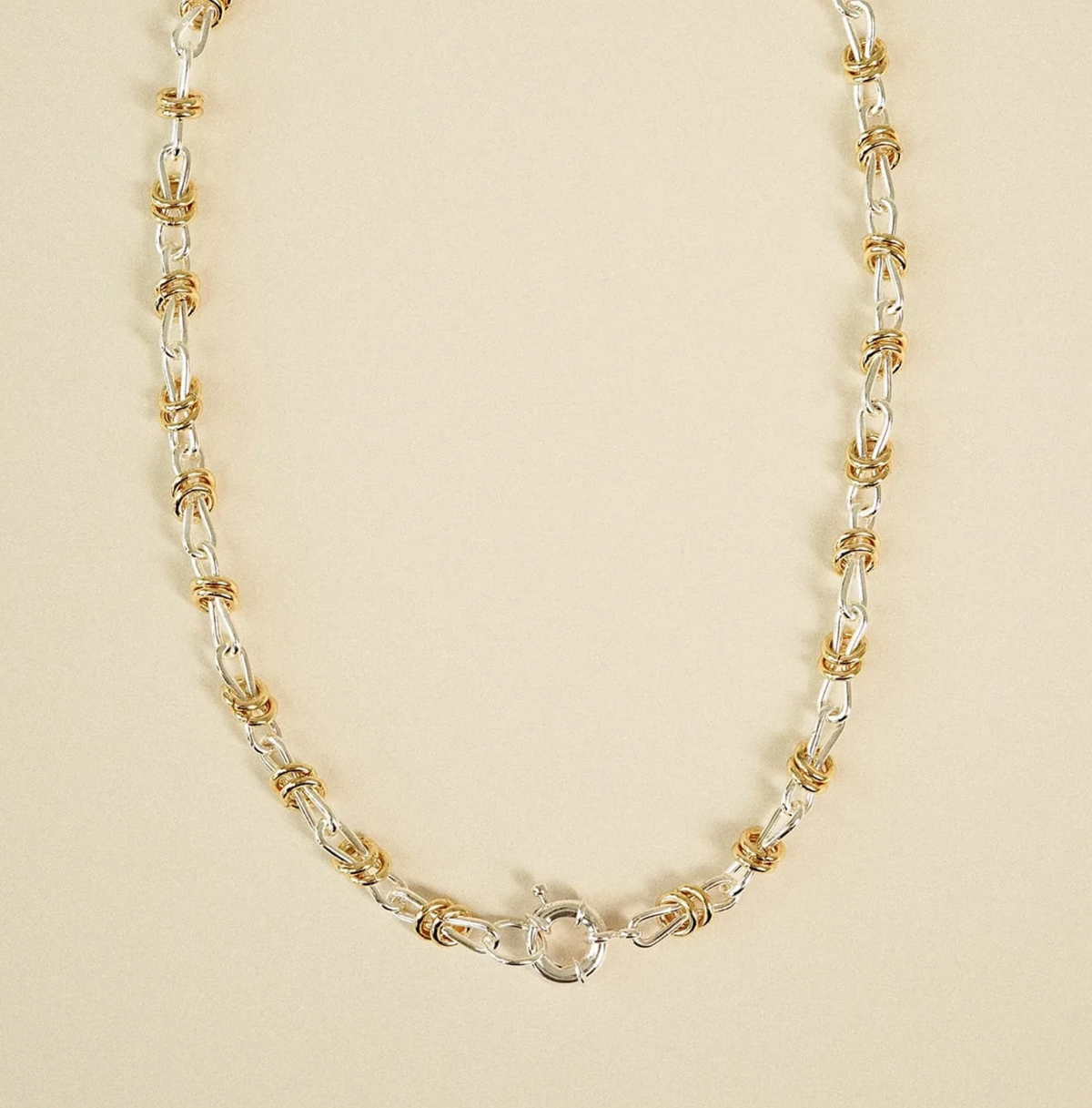 DAISY LONDON X POLLY NEWMAN MIXED METAL KNOT CHAIN NECKLACE