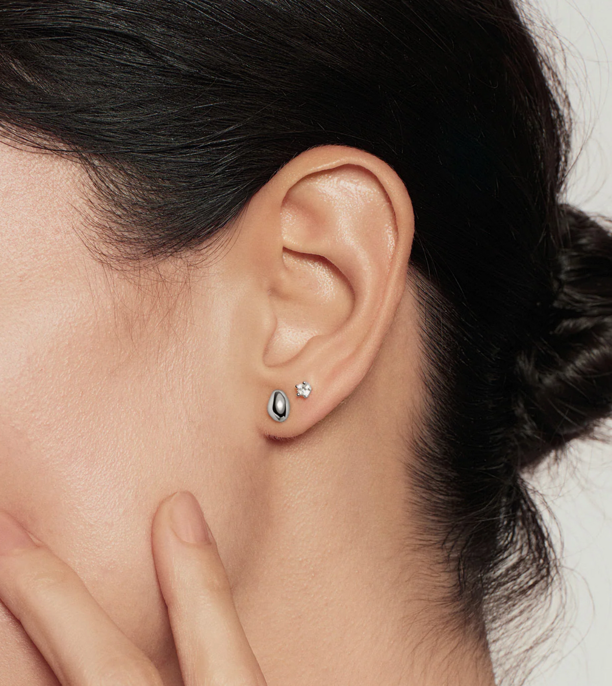 ANIA HAIE ORGANIC DOME PEBBLE STUD EARRINGS