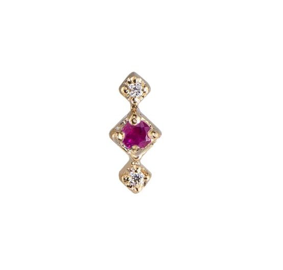 MÉTIER 3 STONE PETITE STUD FLAT BACK EARRING