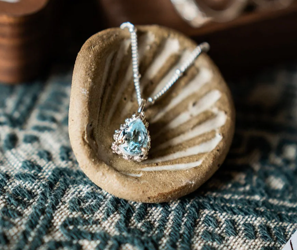 DAINTY LONDON AURELIA NECKLACE