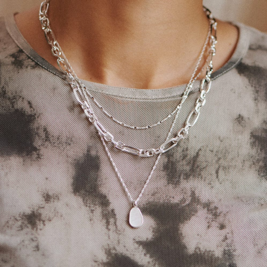 DAISY LONDON ISLA MOTHER OF PEARL NECKLACE