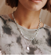 DAISY LONDON ISLA MOTHER OF PEARL NECKLACE