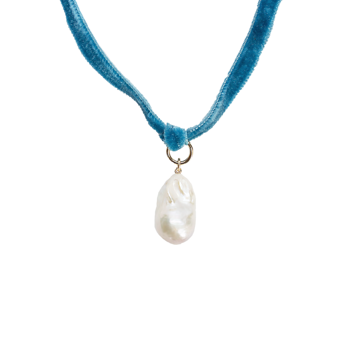 MARGAUX STUDIOS BLUE AGATHA NECKLACE