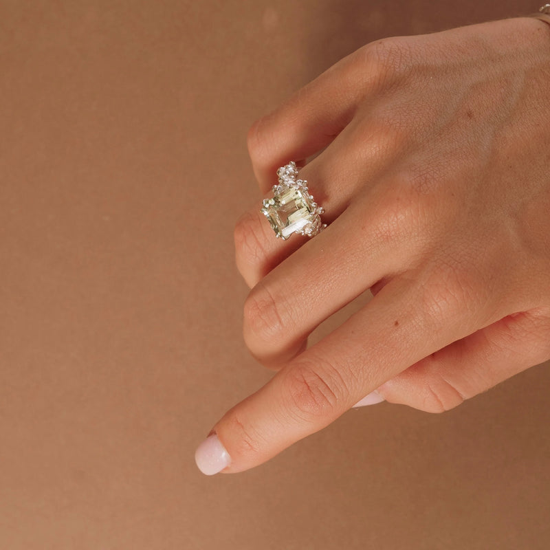 DAINTY LONDON GISELLE RING