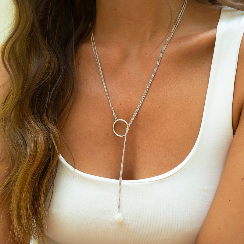 CLAUDIA BRADBY CIRQUE LARIAT WITH WHITE PEARL