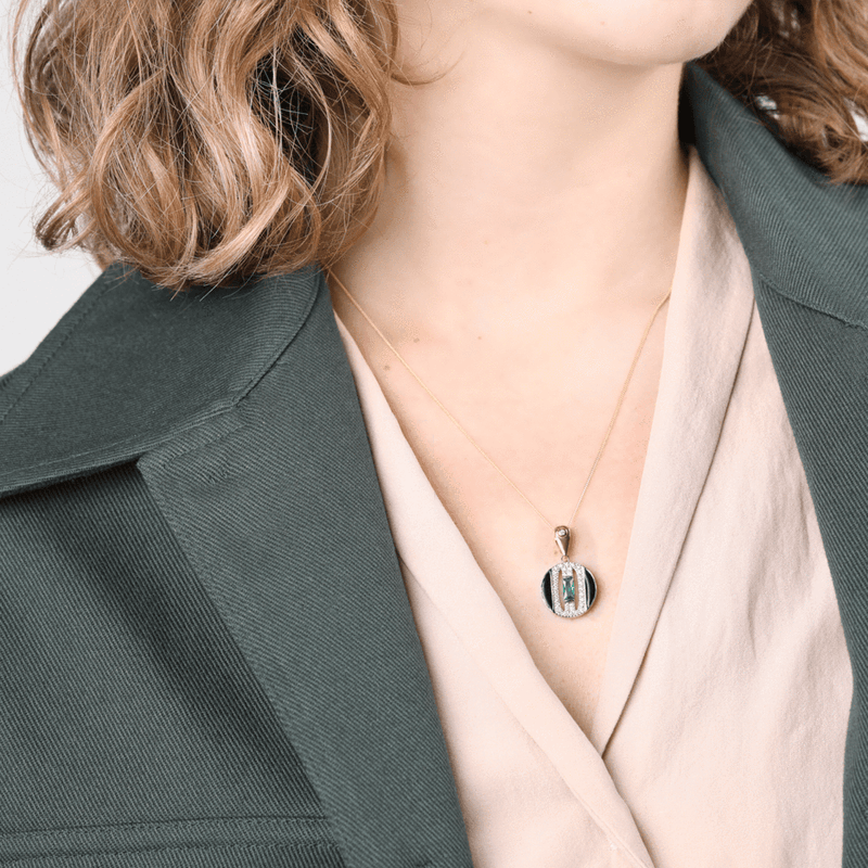 V BY LAURA VANN DAPHNE CIRCLE NECKLACE