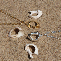 HANNAH BOURN SMALL TEXTURED FRAGMENTED SHELL NECKLACE