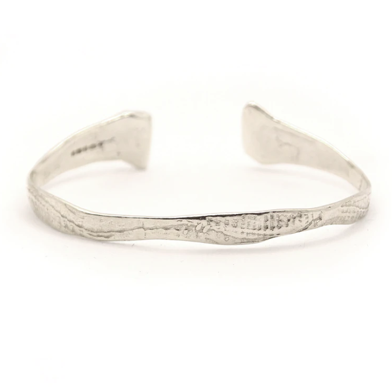 HANNAH BOURN SHELL TEXTURE BANGLE