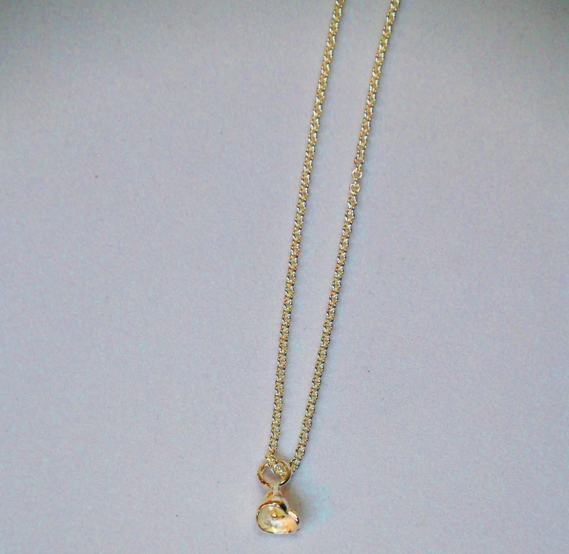 HANNAH BOURN TINY PERIWINKLE NECKLACE