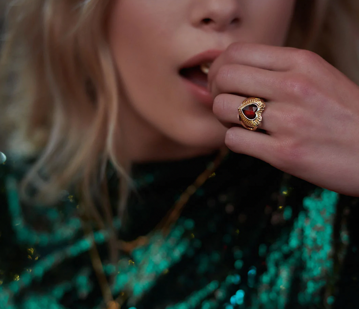 RACHEL JACKSON ELECTRIC LOVE STATEMENT GARNET HEART RING