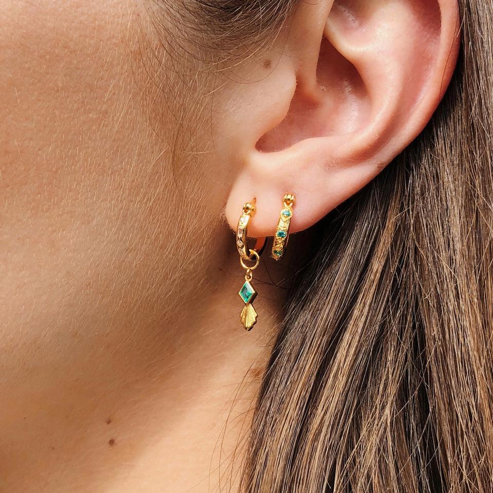LAURA VANN IRIS HOOPS WITH RHOMBUS CHARM IN MINT