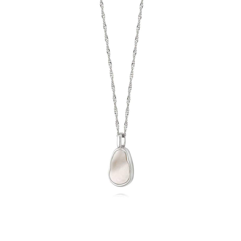 Daisy London mother of pearl shell necklace